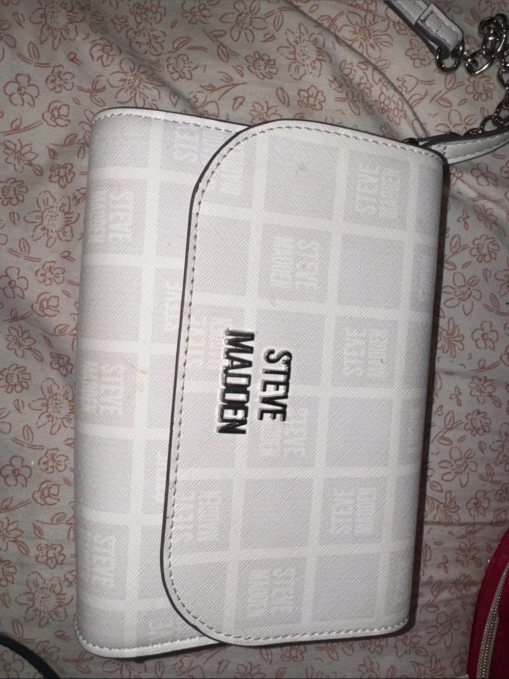 Steve Madden White Patterned Crossbody Wallet